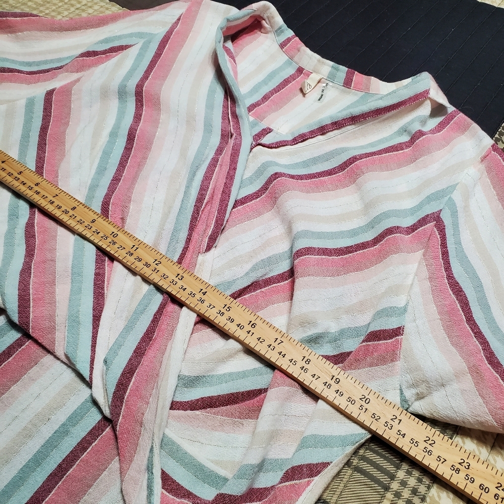 NWOT Elan Striped Surplice Faux Wrap Roll Sleeve Blouse - Picture 9 of 10